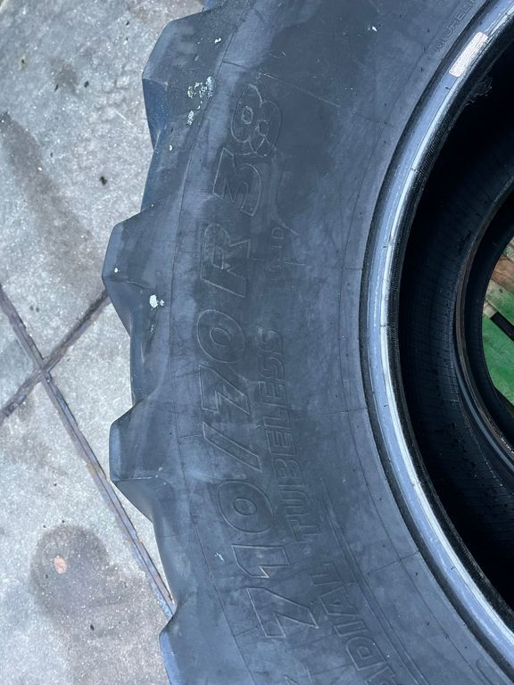 Michelin 2x Mach X BiB 710/70R38 Banden