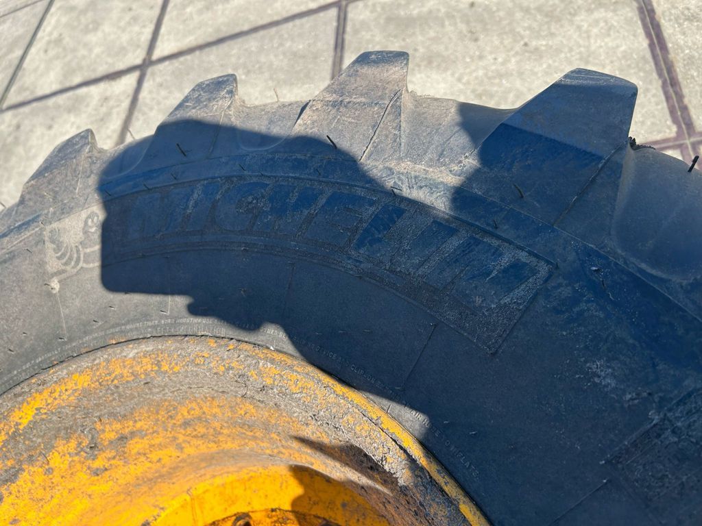 Michelin 4x 480/80R26 XMCL JCB 12-g 65%