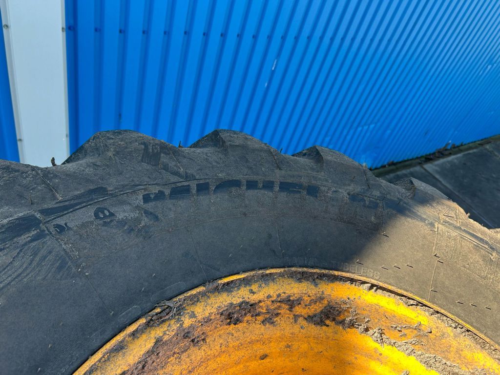 Michelin 4x 480/80R26 XMCL JCB 12-g 65%