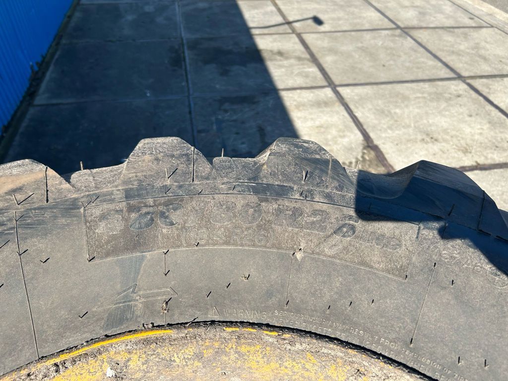 Michelin 4x 480/80R26 XMCL JCB 12-g 65%