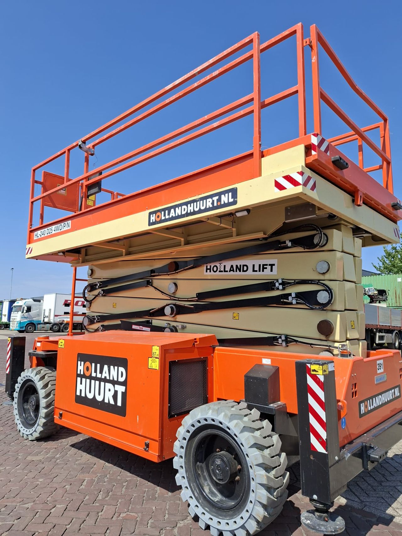 Holland Lift HL-240 D25 Scissor Lift