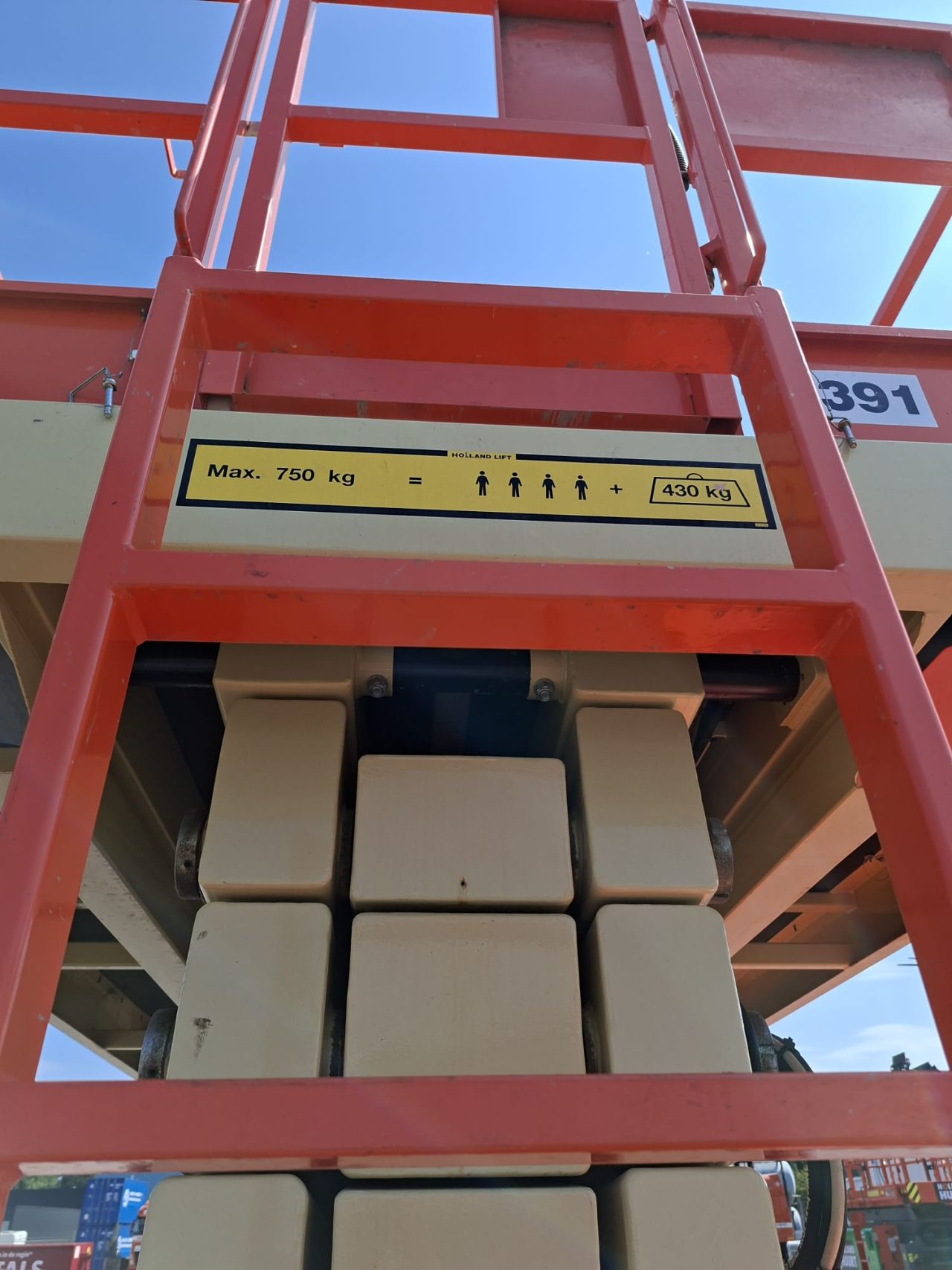 Holland Lift HL-240 D25 Scissor Lift