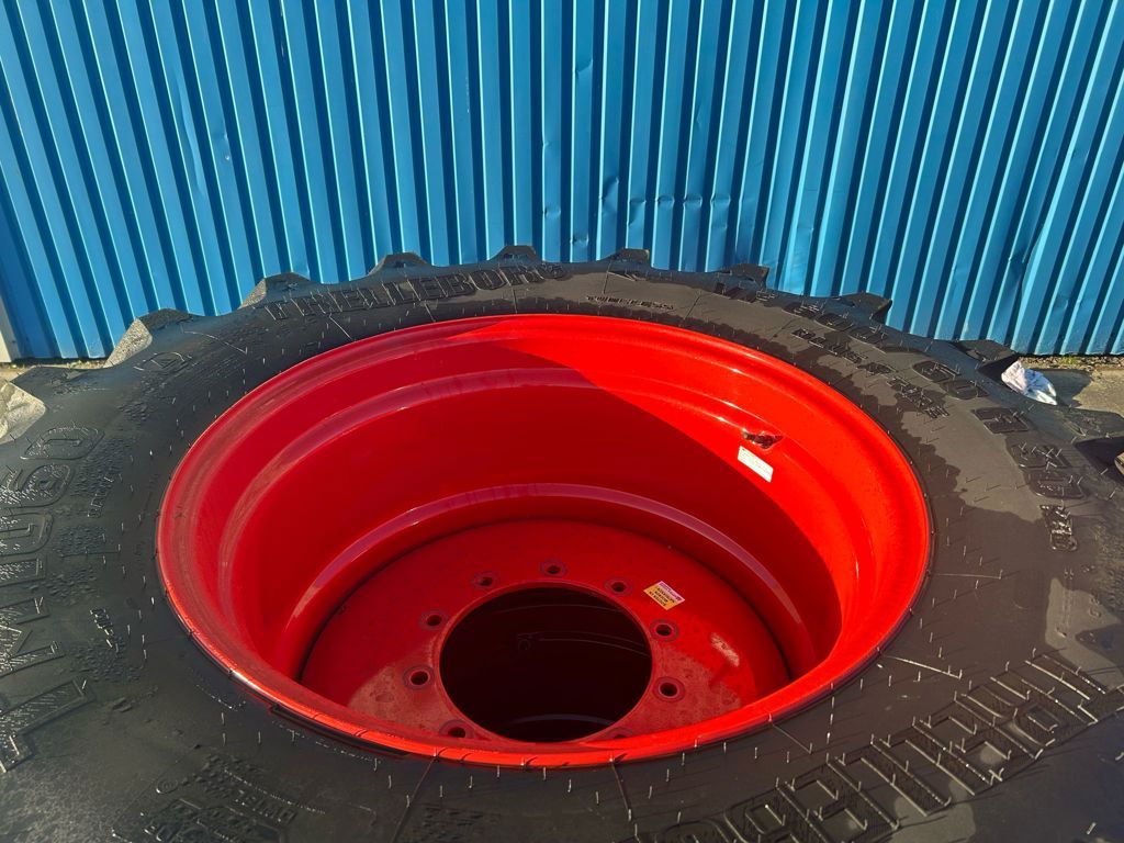 Trelleborg Set 710/60R42+600/60R30 10-G