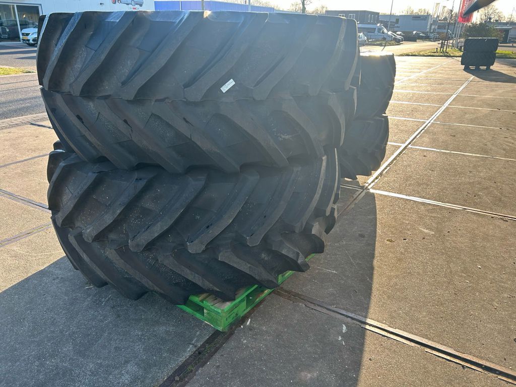 Trelleborg Set 710/60R42+600/60R30 10-G