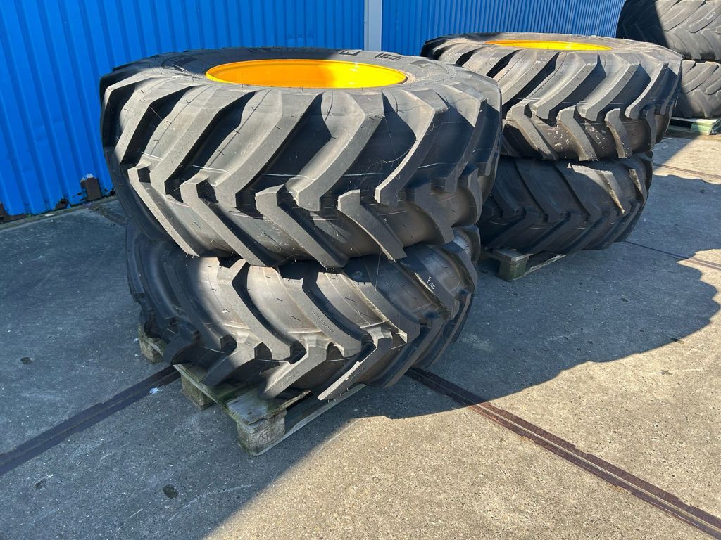 Michelin 4x XMCL 480/80R26 JCB 12g.