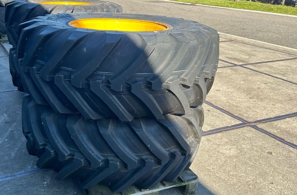 Michelin 4x XMCL 480/80R26 JCB 12g.