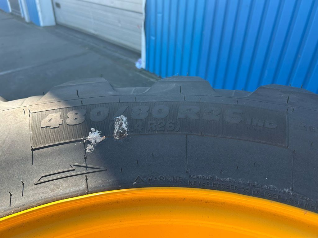 Michelin 4x XMCL 480/80R26 JCB 12g.