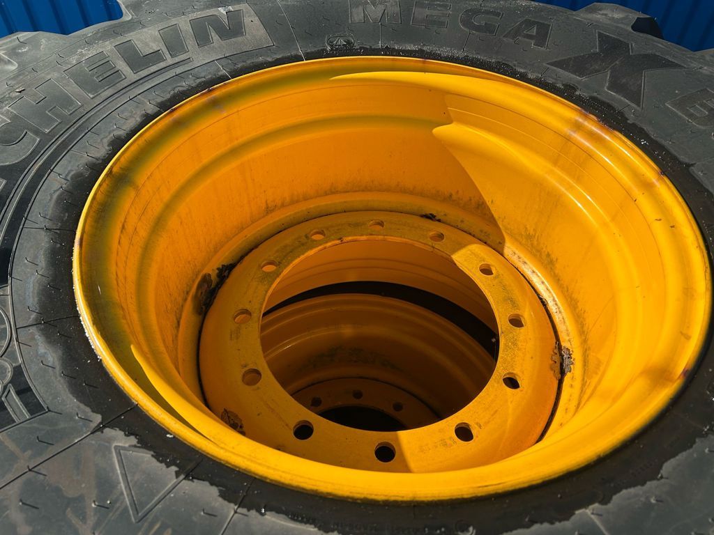 Michelin 4x620/75R26 megaXbib 12 gaats JCB velgen