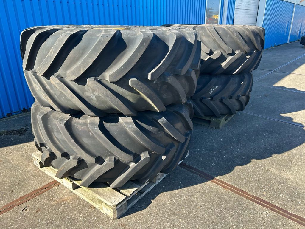 Michelin 4x620/75R26 megaXbib 12 gaats JCB velgen