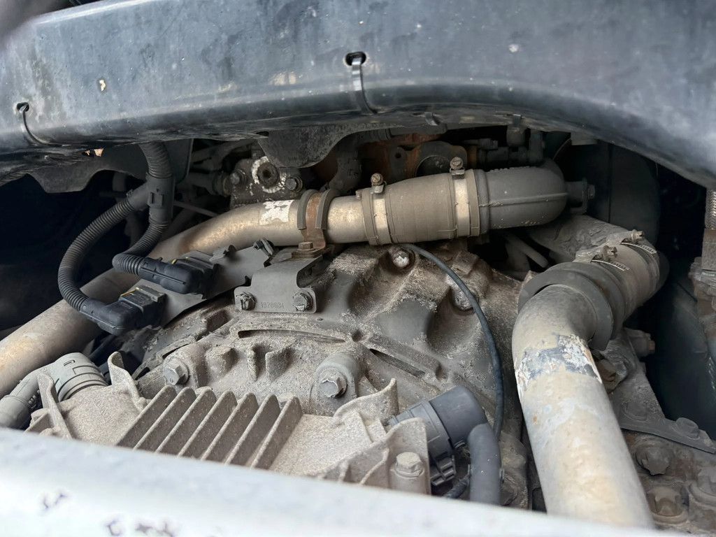 DAF XF 460 SSC Super Space Retarder 2X tank