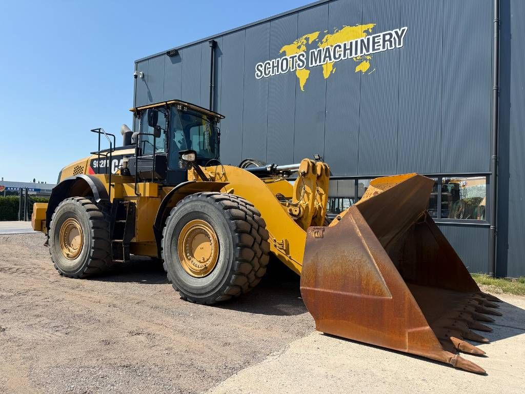 CAT 982 M