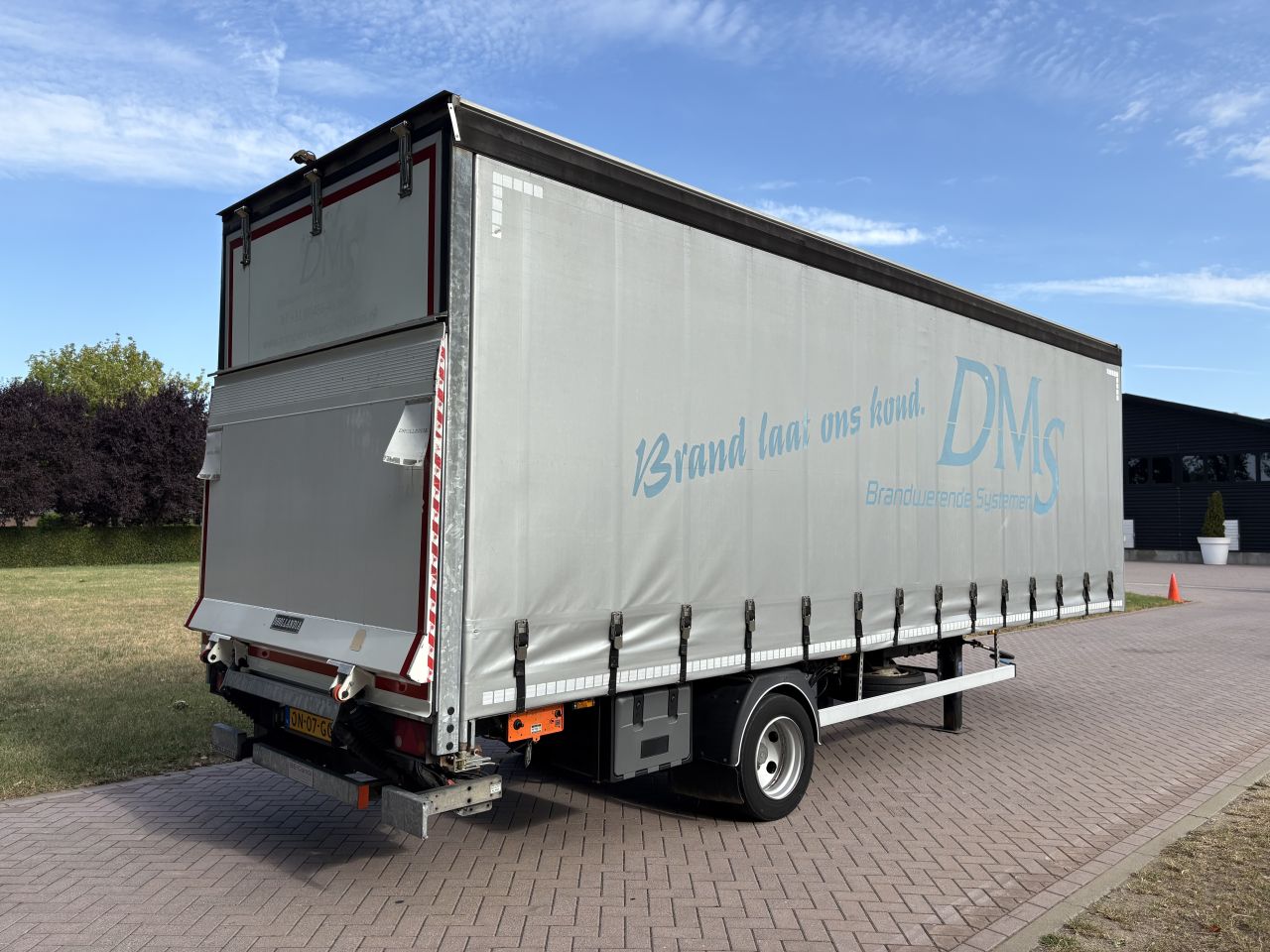 Be oplegger BE-COMBI schuifzielen 7 ton met laadklep 1000 kg