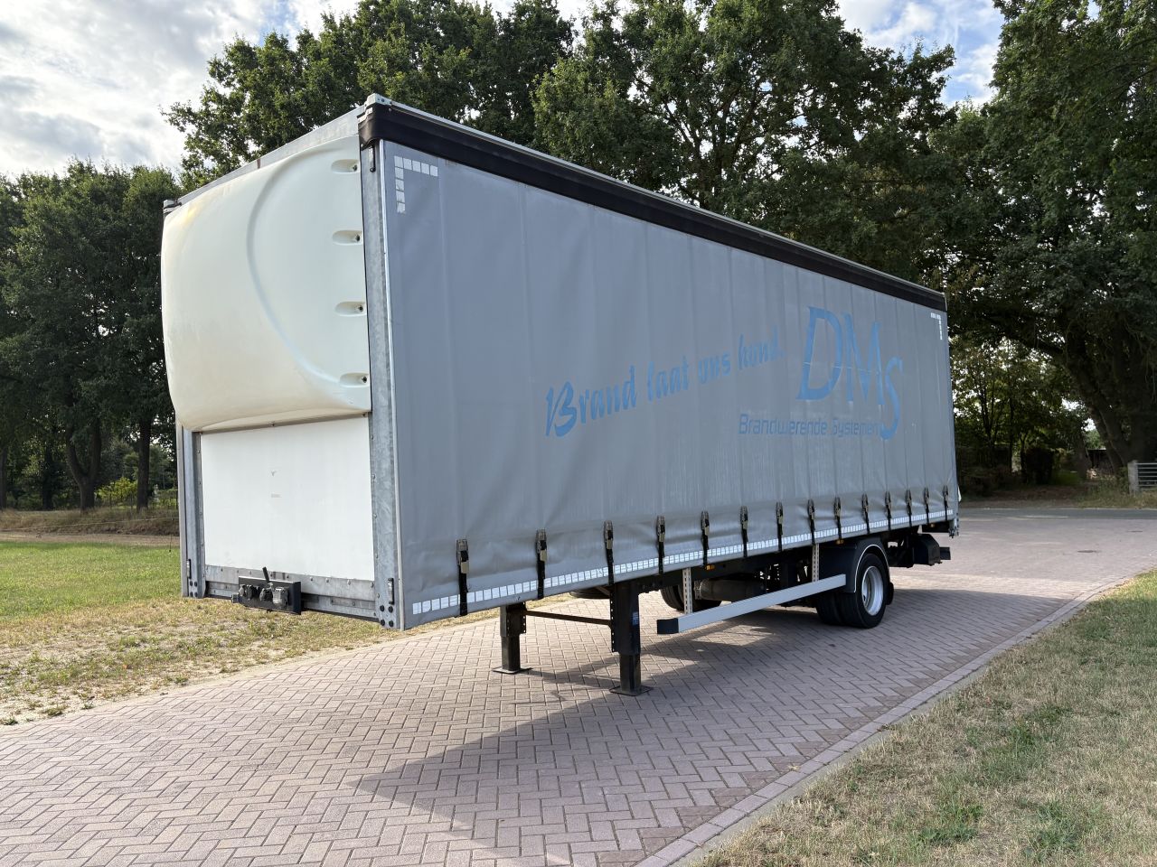 Be oplegger BE-COMBI schuifzielen 7 ton met laadklep 1000 kg