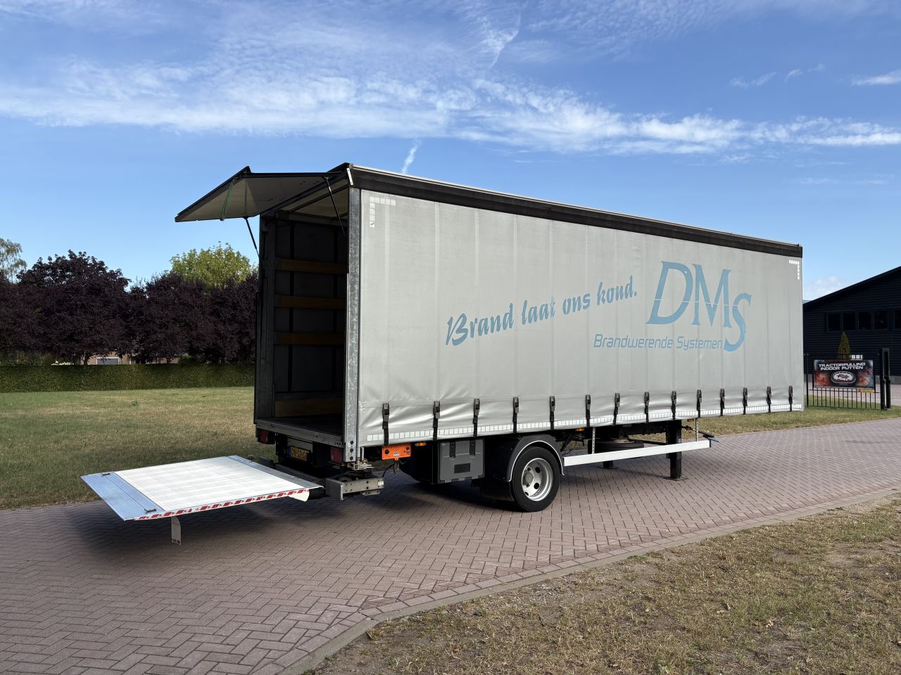 Be oplegger BE-COMBI schuifzielen 7 ton met laadklep 1000 kg