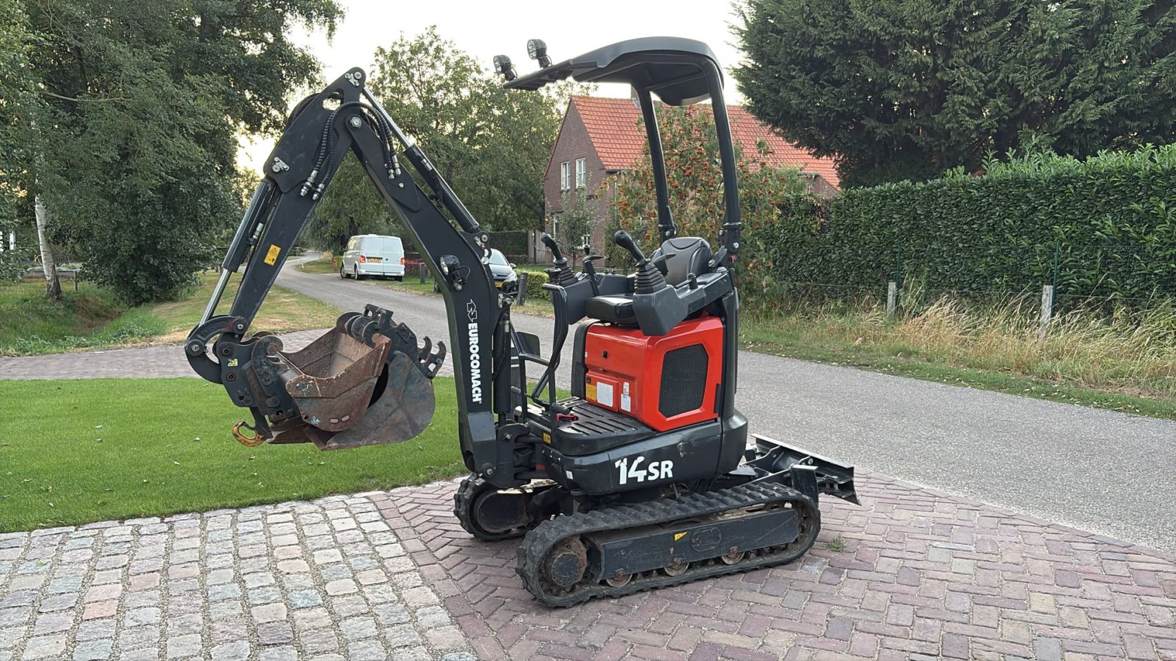 Eurocomach 14 sr