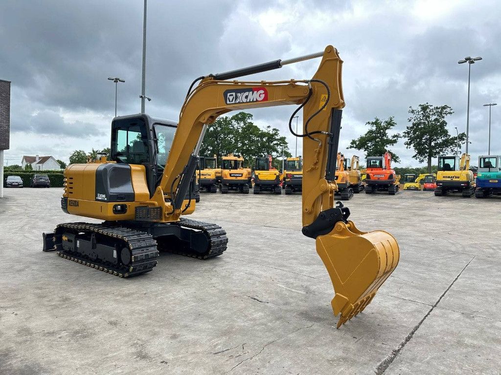 Rupsgraafmachine XCMG XE60DA Diesel 2020