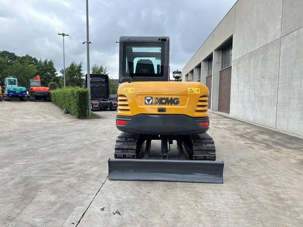 Rupsgraafmachine XCMG XE60DA Diesel 2020
