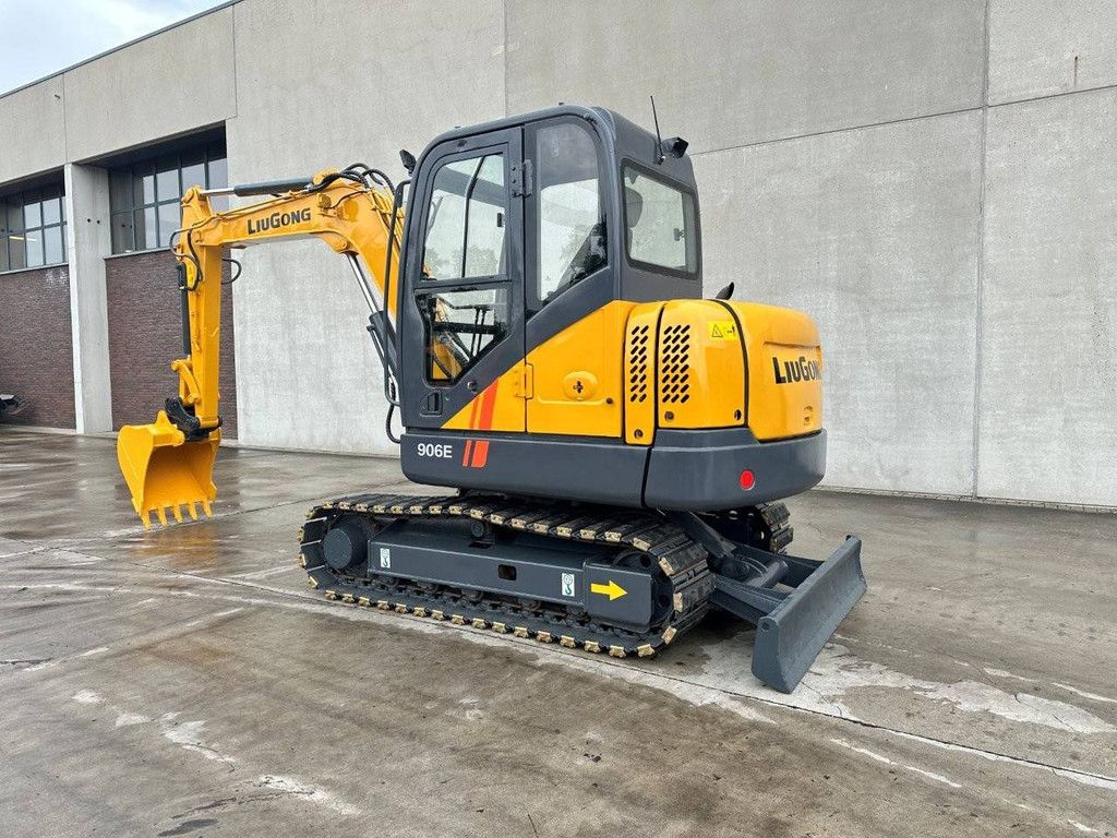 Rupsgraafmachine LiuGong CLG906E Diesel 2021