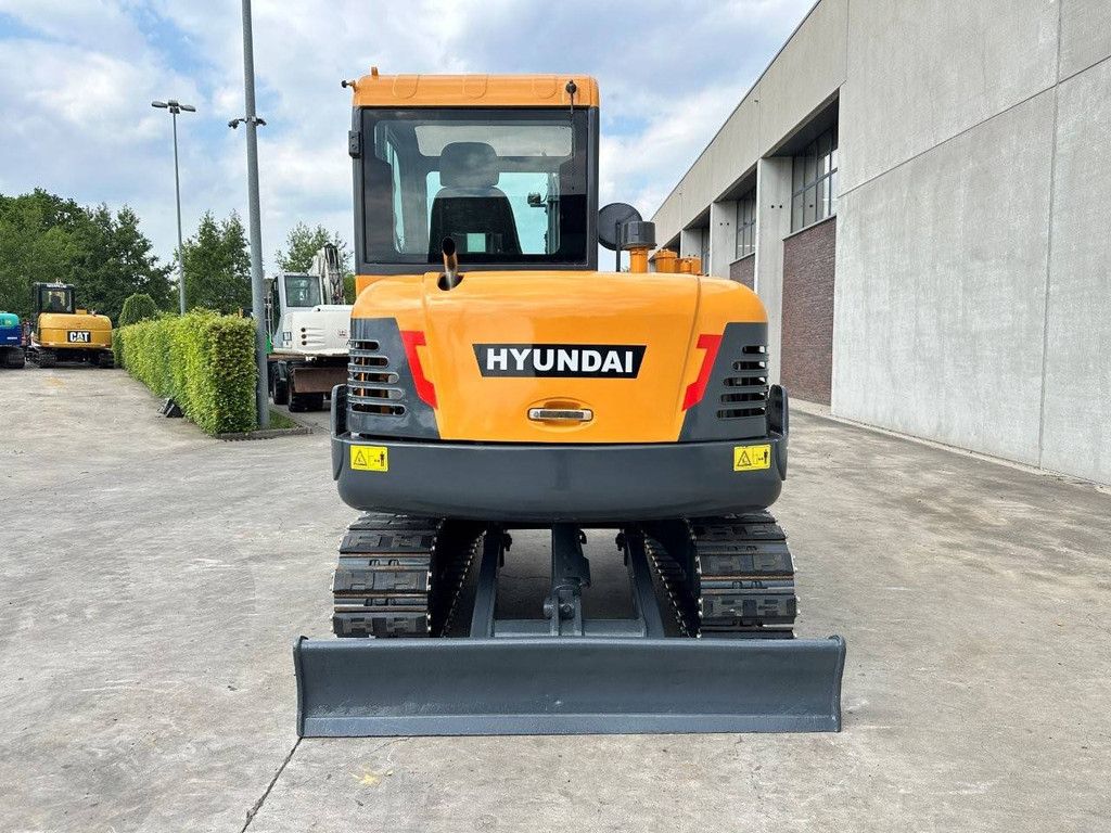 Rupsgraafmachine Hyundai R60VS Diesel 2021