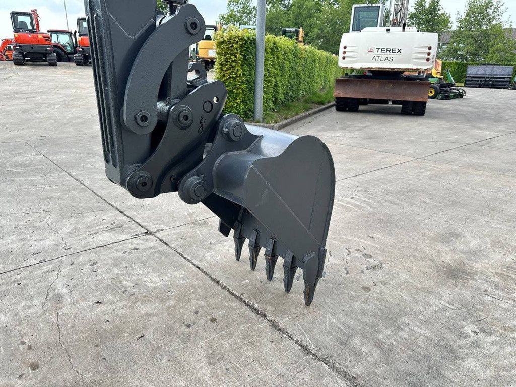 Rupsgraafmachine Hyundai R60VS Diesel 2021
