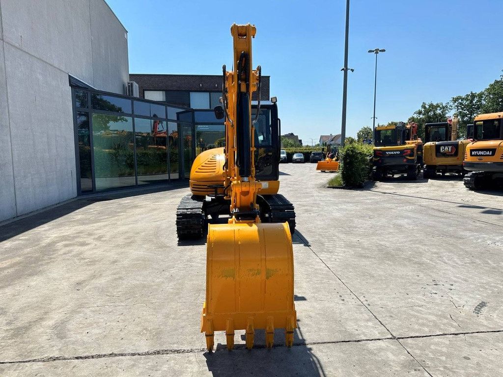 Rupsgraafmachine JCB 8056 Diesel 2011
