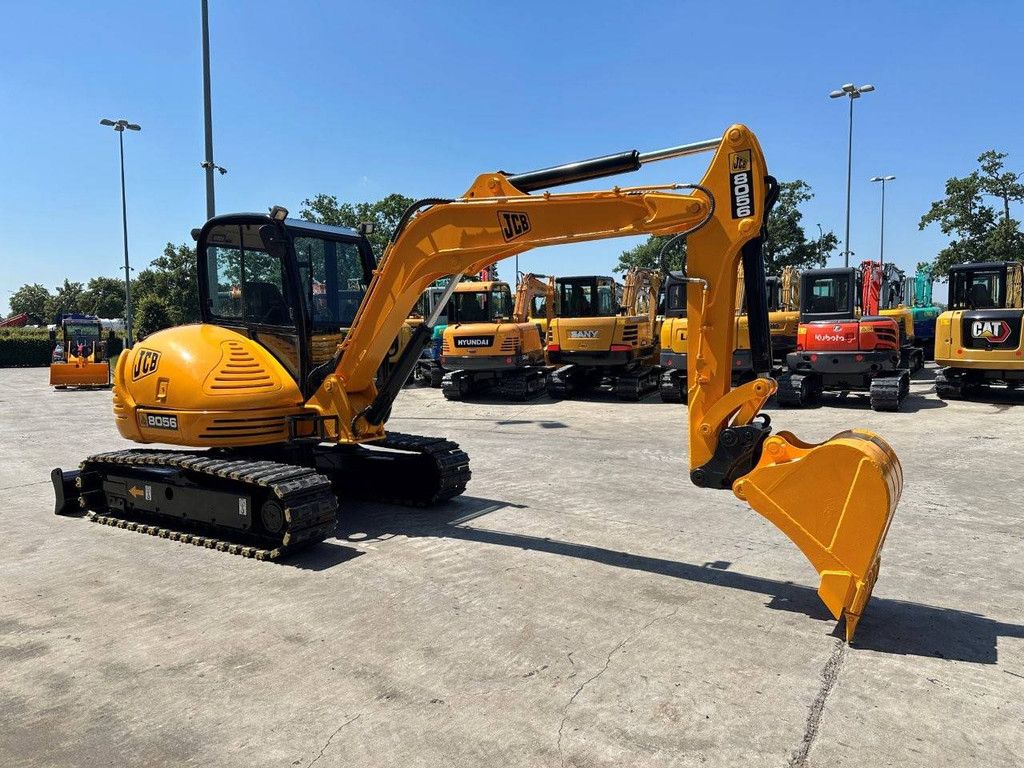 Rupsgraafmachine JCB 8056 Diesel 2011