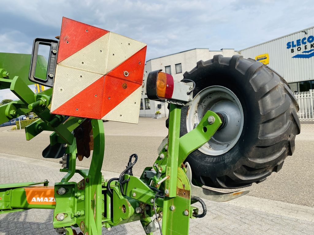 Amazone Cayros XS950 V 5-Schaar Wentelploeg