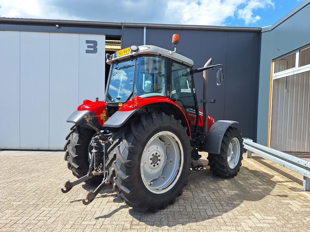 Massey Ferguson 5450 DYNA-4