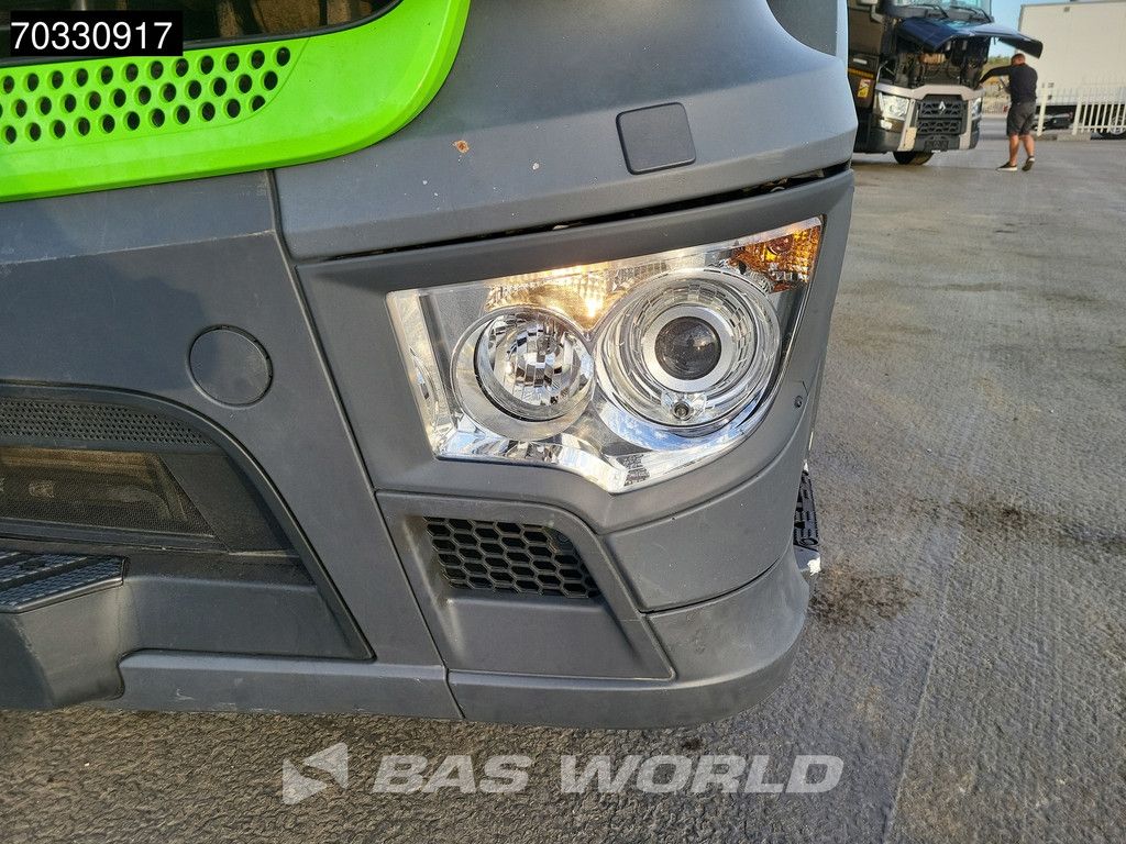 Mercedes Antos Antos 1827 4X2 Air suspension 2000kg Ladebordwand Box heating Automatic Euro 6