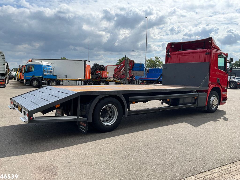Scania P 230 Autotransporter met oprijrampen