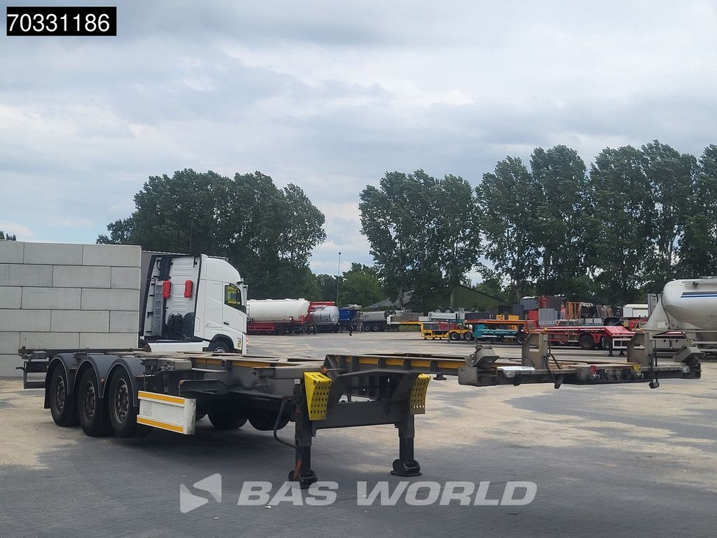Renders F08 3 Achsen Multi 45ft APK 10/26 Lift Axle