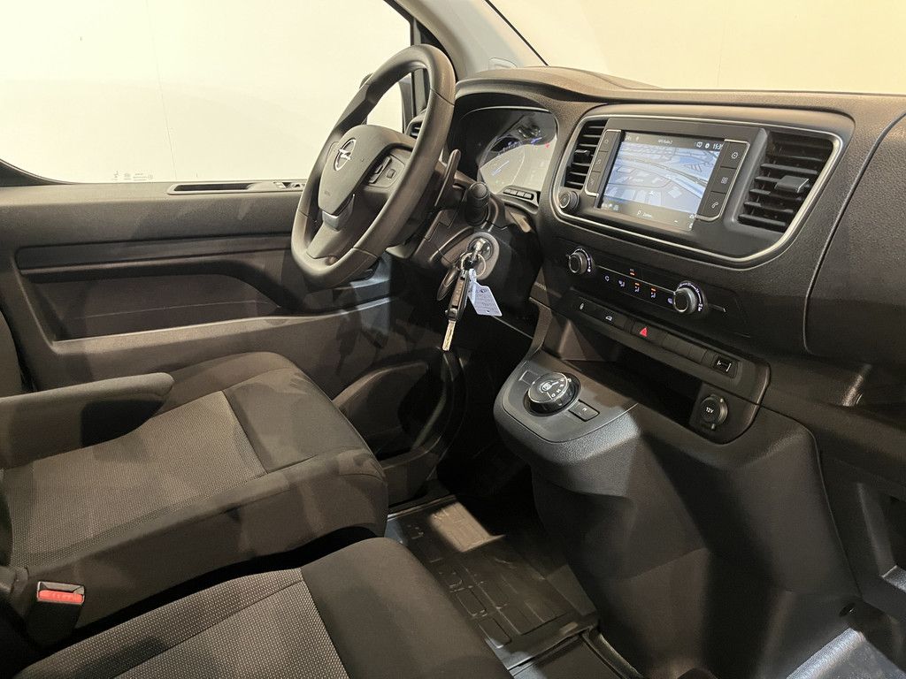 Opel Vivaro 2.0 CDTI L3H1 180 PK Automaat / Servicebus / Bott Inrichting / Euro 6 / Airco / CarPlay / Cruise Control / PDC / Navigatie / 3-Zits / 42.600 KM !!