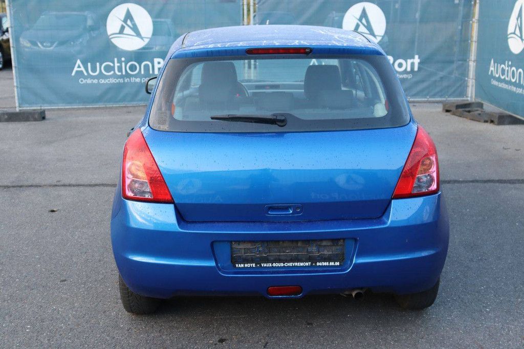 Personenauto Suzuki Swift Benzine 92pk 2008 (Marge)