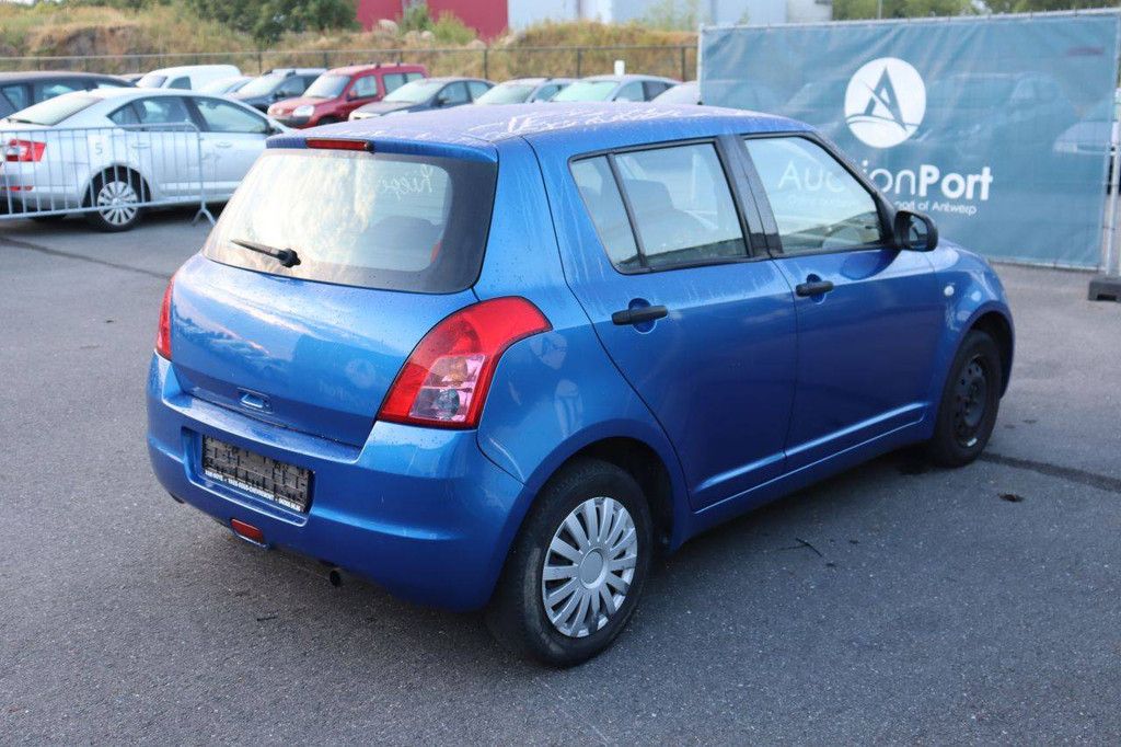 Personenauto Suzuki Swift Benzine 92pk 2008 (Marge)
