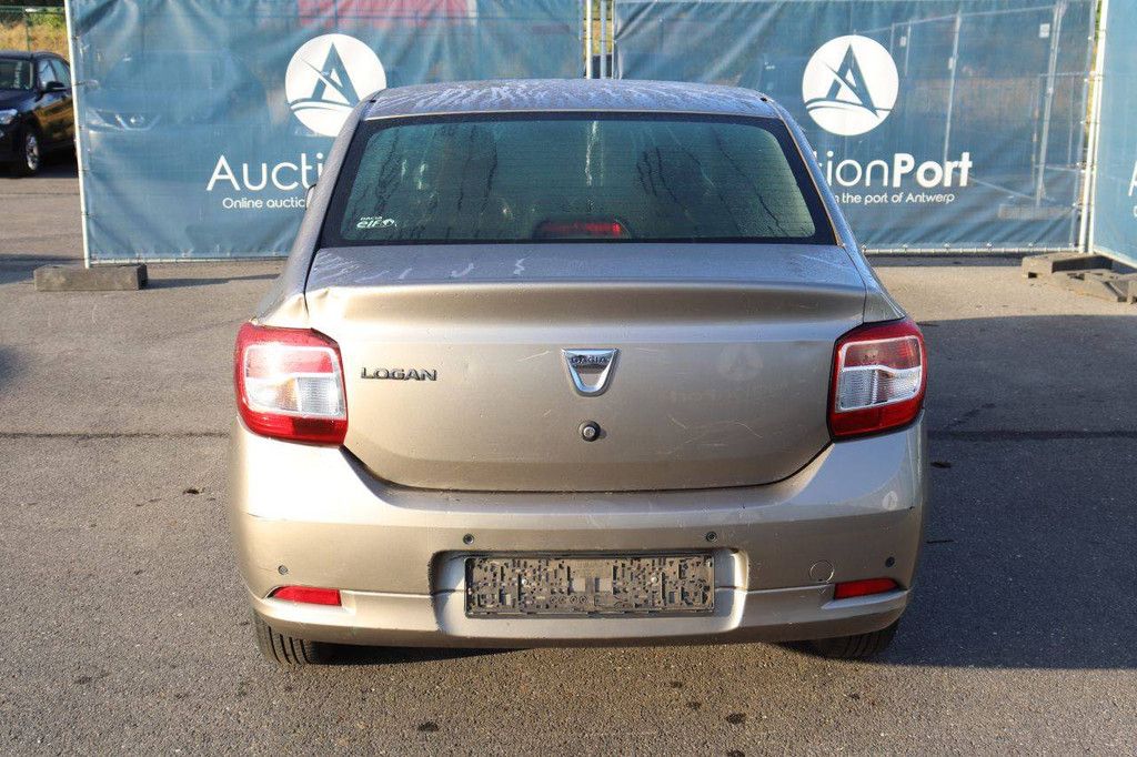 Personenauto Dacia Logan Benzine 75pk 2013 (Marge)