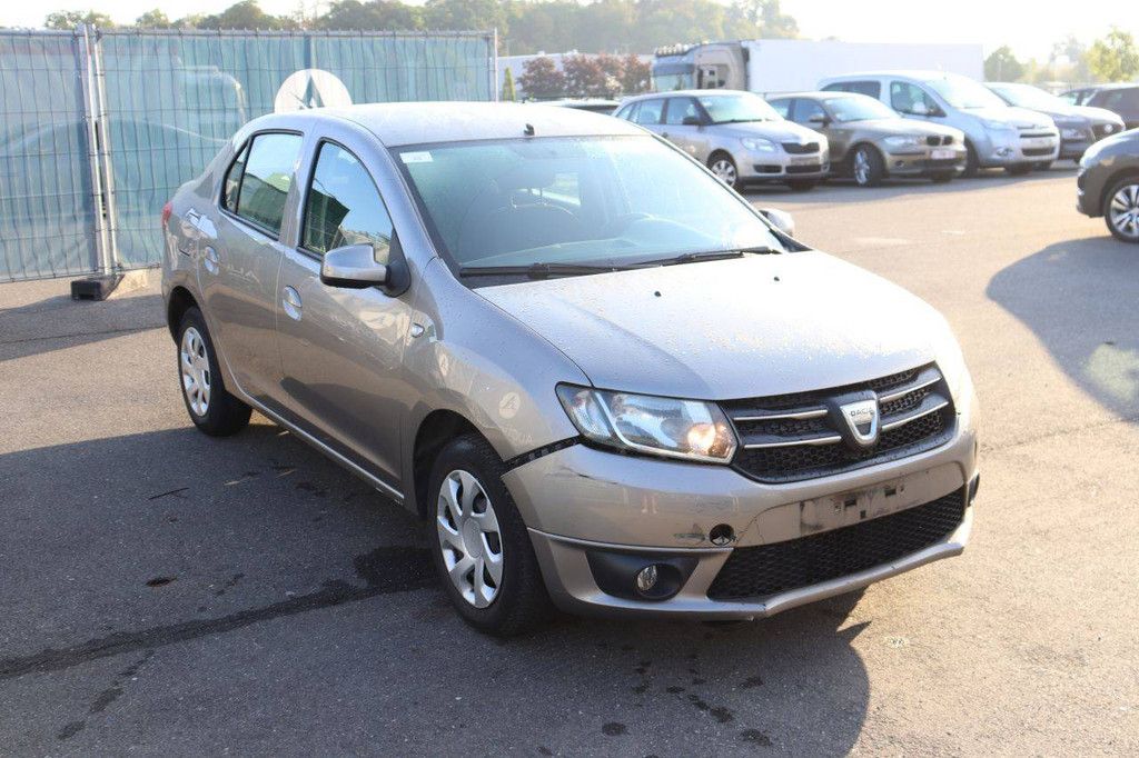 Personenauto Dacia Logan Benzine 75pk 2013 (Marge)