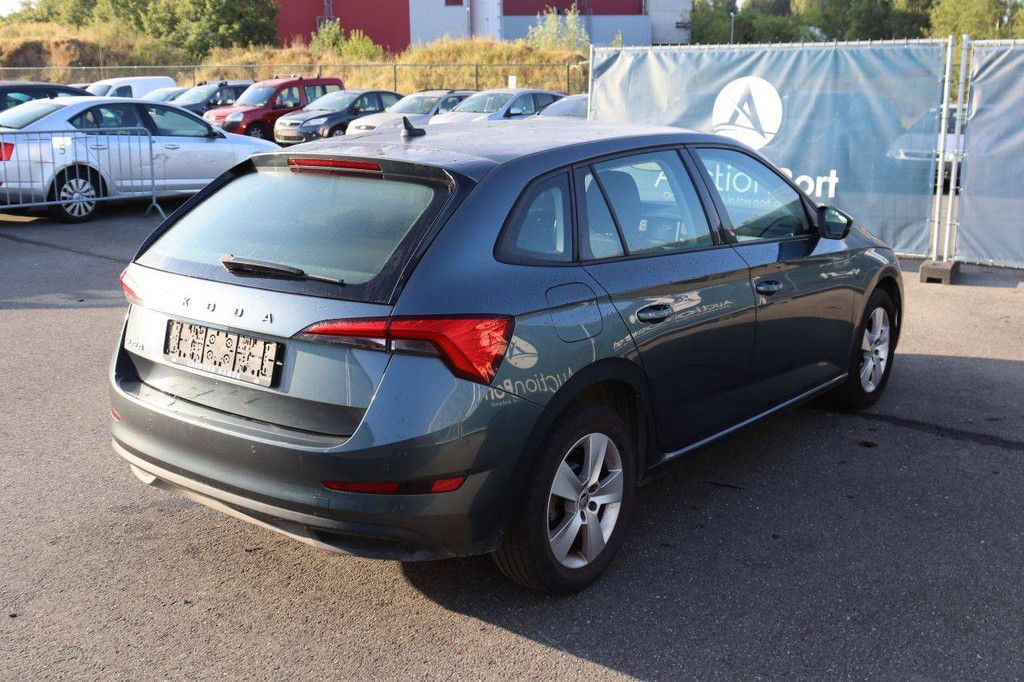 Pkw Skoda Scala Benzin 95 PS 2021 (Marge)