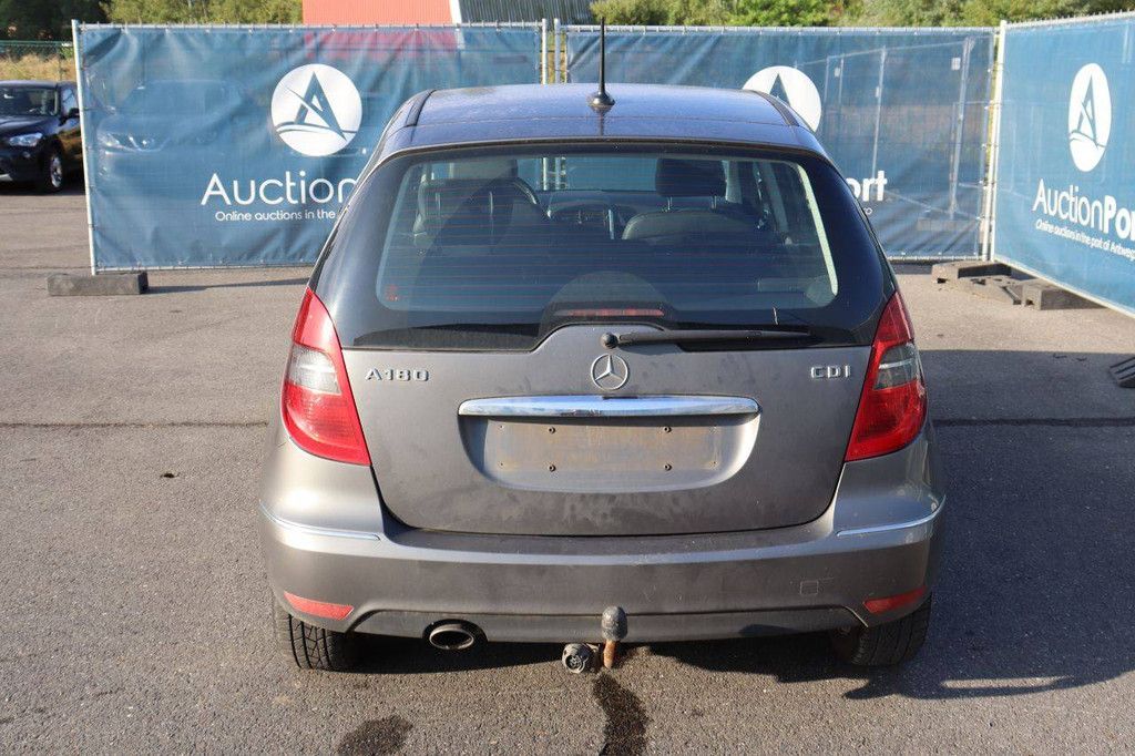 Personenauto Mercedes-Benz A180 Diesel 109pk 2010 (Marge)