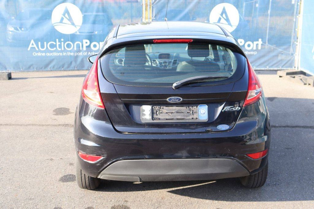 Pkw Ford Fiesta Benzin 60 PS 2010 (Margin)
