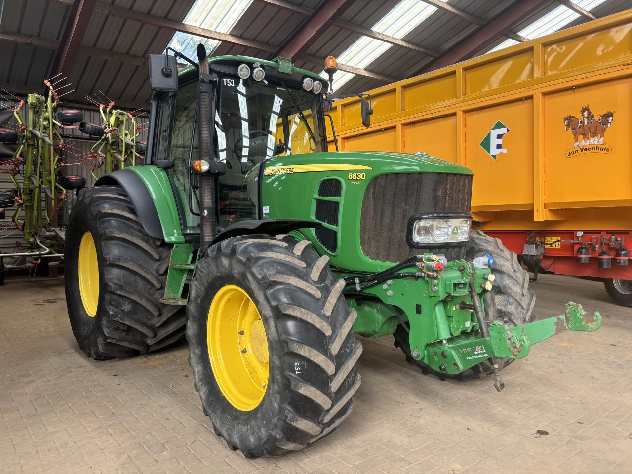 Diverse landbouwmachines