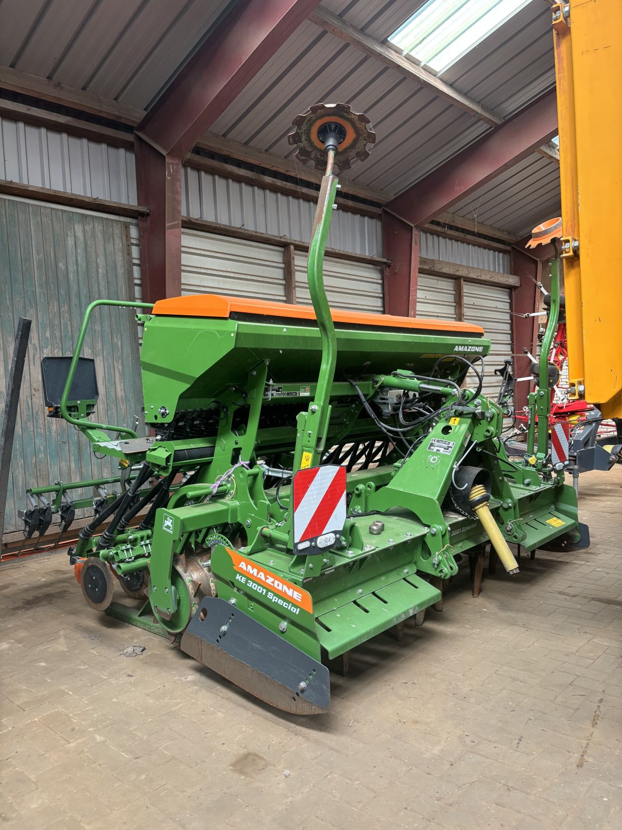 Diverse landbouwmachines