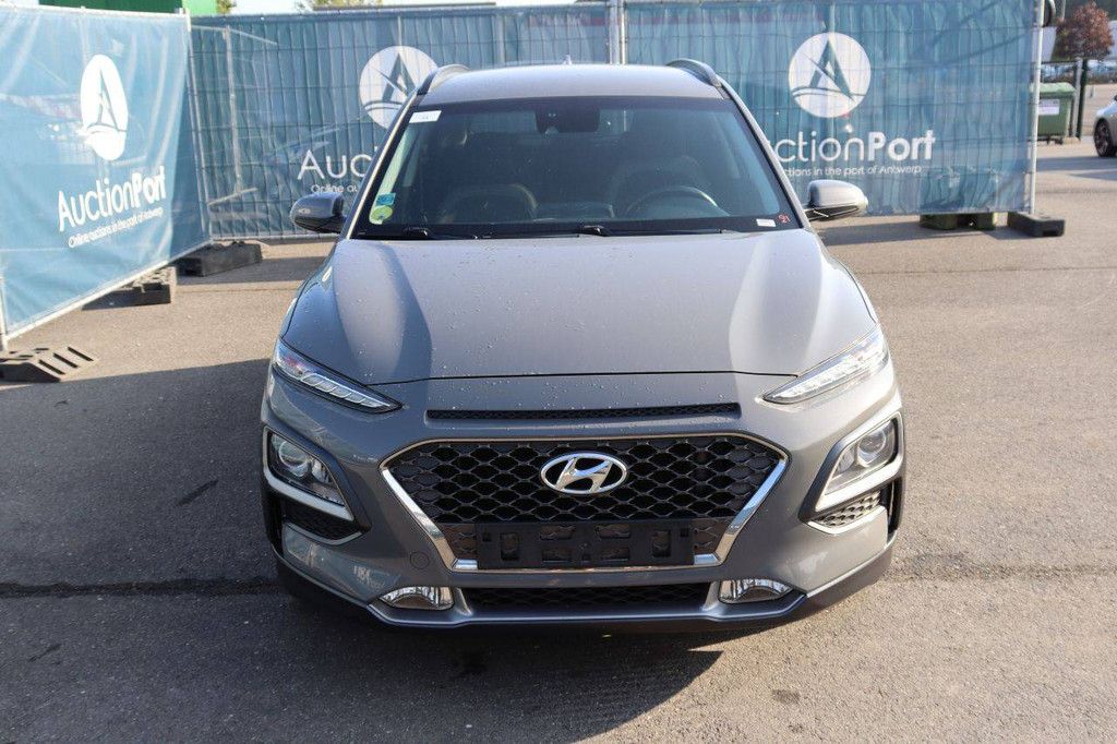Passenger car Hyundai Kona Diesel 115hp 2019 (Margin)