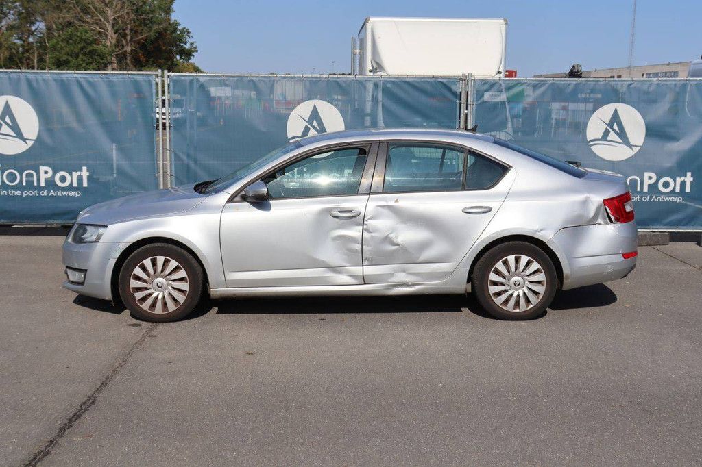 Passenger car Skoda Octavia Petrol 105hp 2015 (Margin)