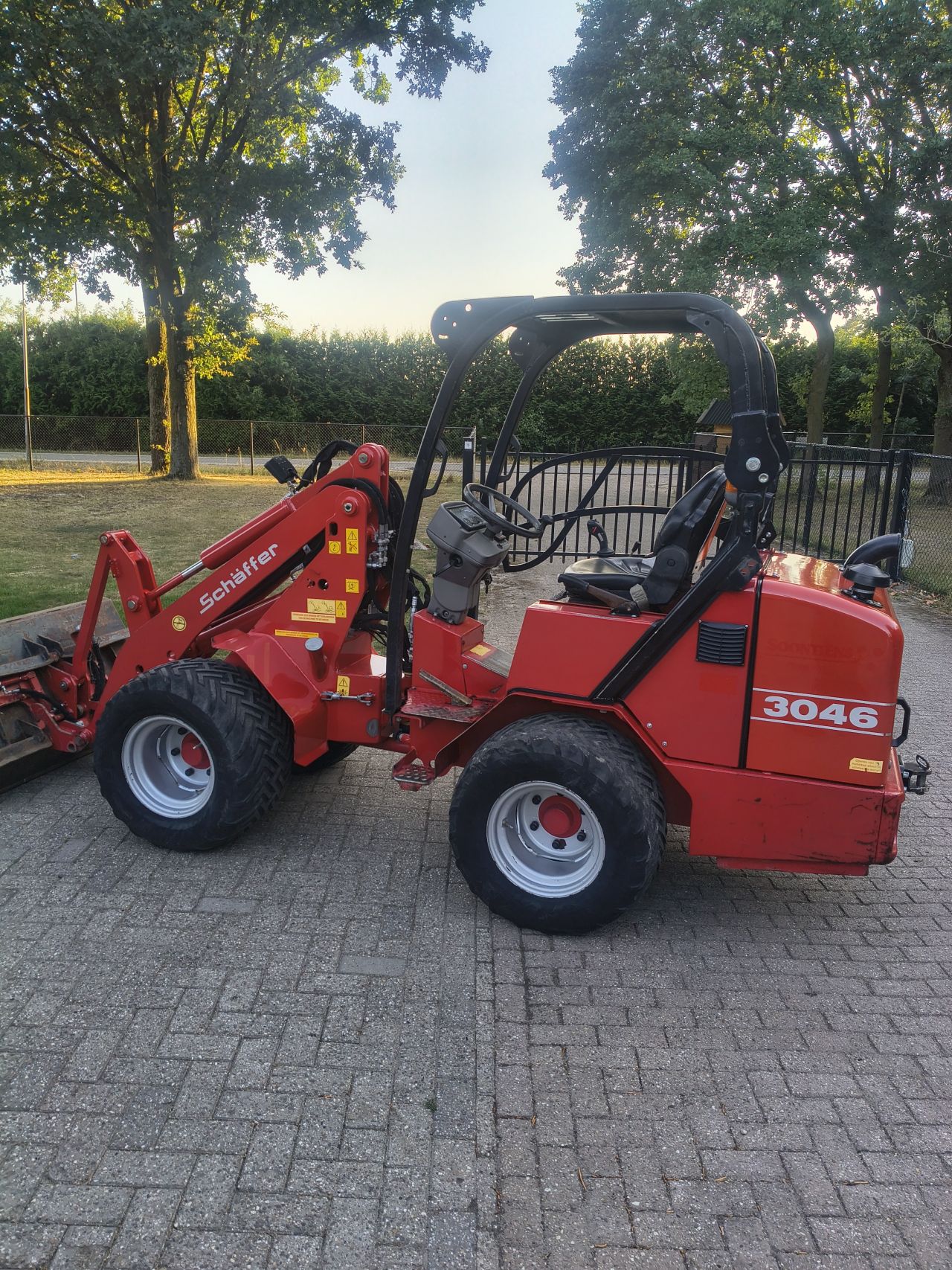 Schaffer 3046 shovel weidemann giant