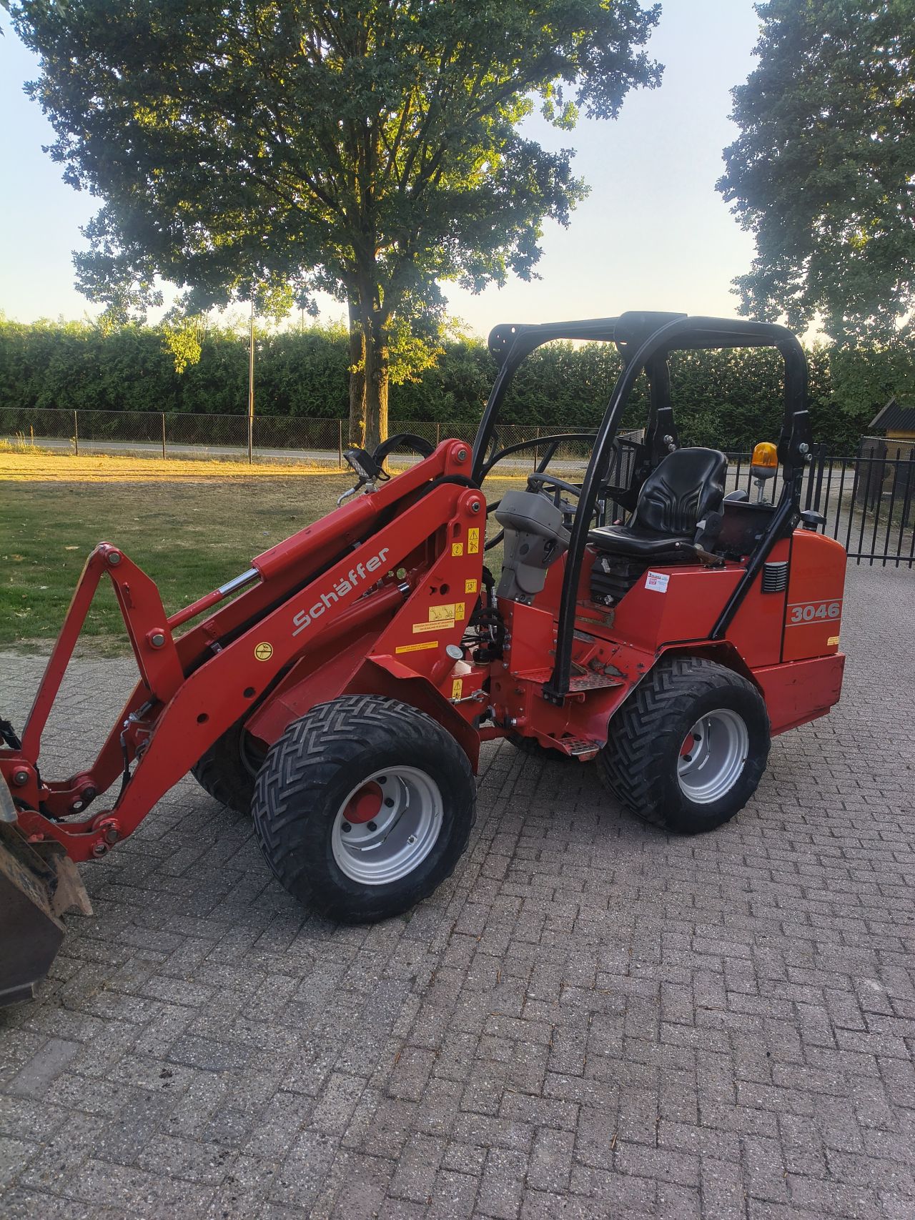Schaffer 3046 shovel weidemann giant