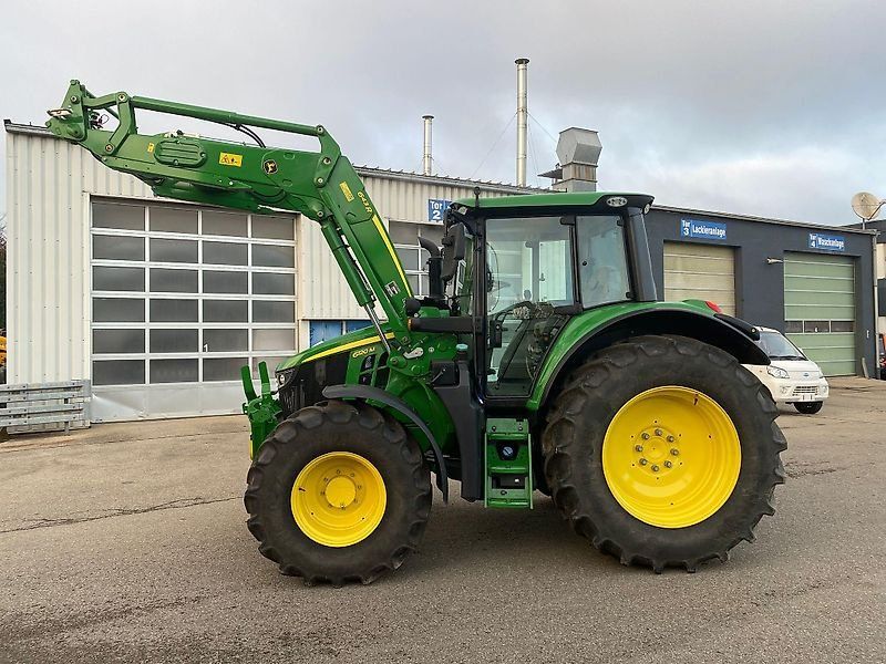 John Deere 6120 M