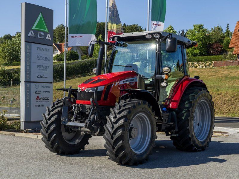 Massey Ferguson 5611 Dyna-6 Efficient