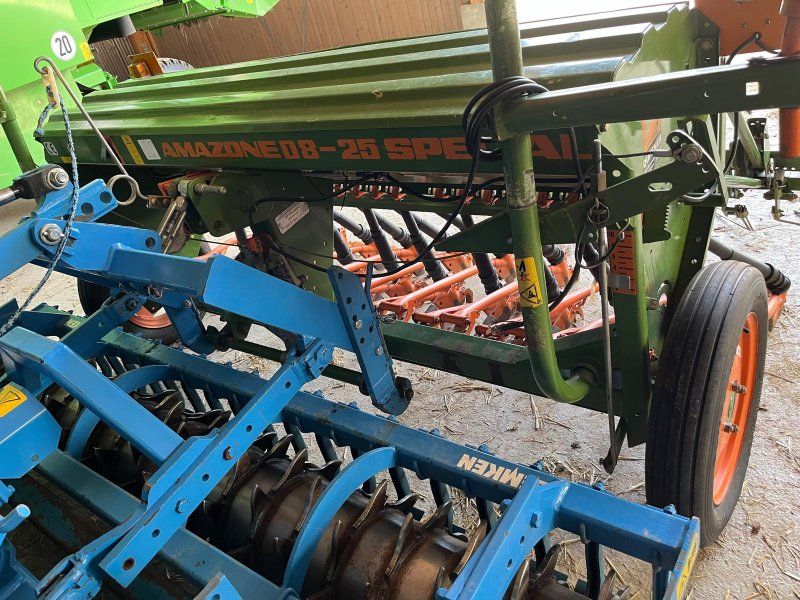 Lemken Zirkon 7/250 mit Amazone D8-25 Spezial