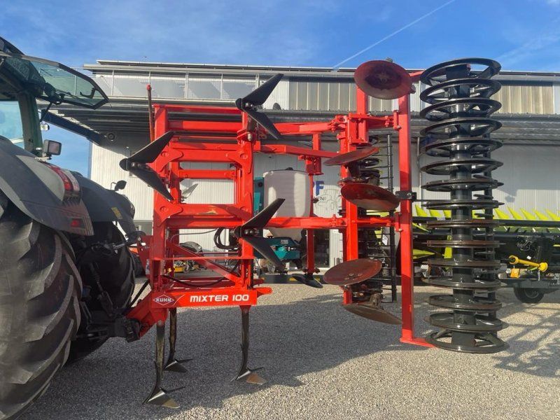 Kuhn Mixter 100 9T / 9 Zinken / 4,5m T-Ring Walze