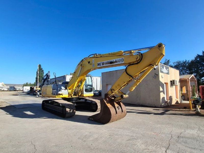 New Holland E265B